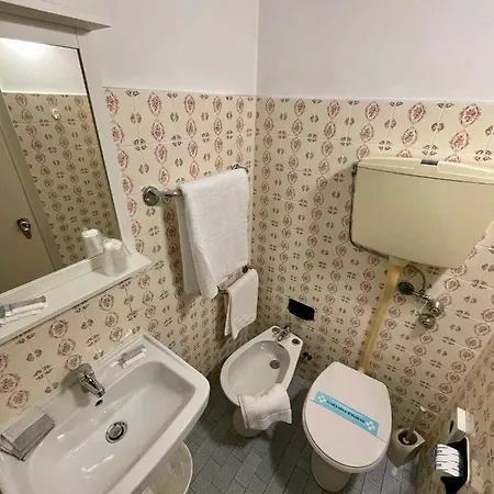 Hotel Napoleon 2*