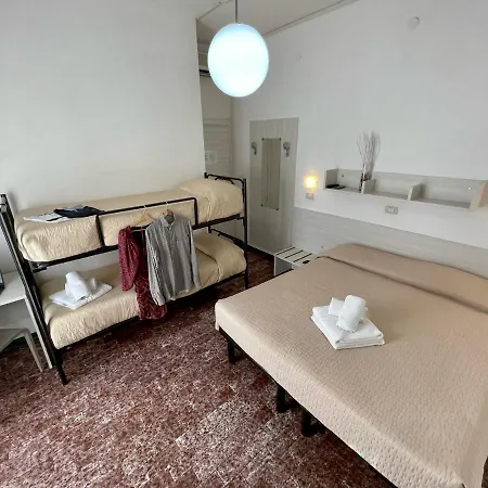 Napoleon Hotel 2*