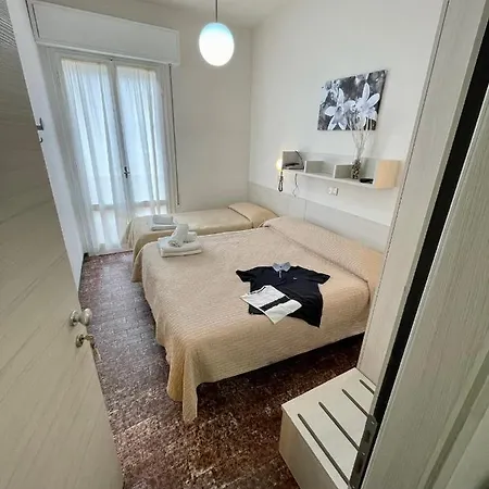 Hotel Napoleon 2*