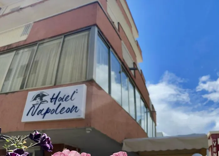 Napoleon 酒店